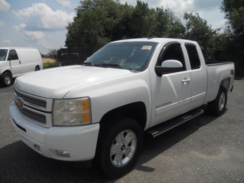 Used 2012 Chevrolet Silverado 1500 LT w/ All-Star Edition AWD/4WD image 2