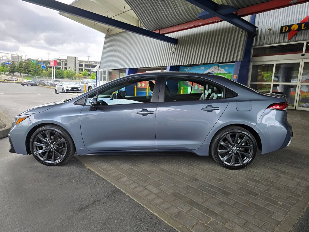 Used 2024 Toyota Corolla XSE FWD image 7