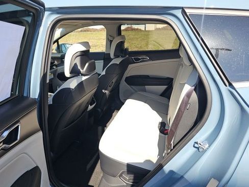 New 2026 Kia Sportage EX w/ EX Panoramic Sunroof Package AWD/4WD image 8