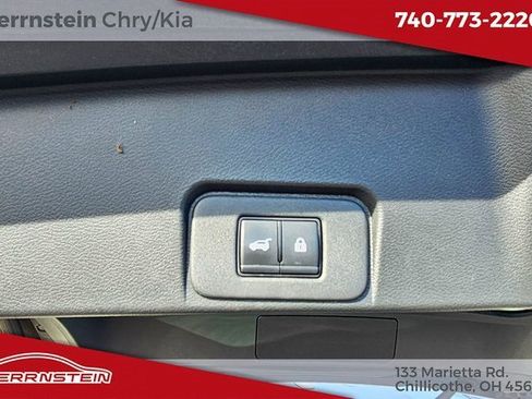 Used 2023 Nissan Rogue SL w/ SL Premium Package image 34