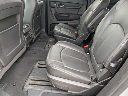 Used 2017 Chevrolet Traverse LT AWD/4WD image 18
