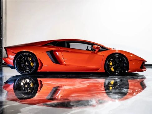 Used 2012 Lamborghini Aventador LP 700-4 AWD/4WD image 5