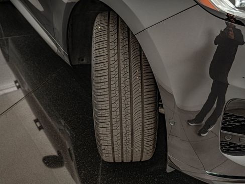 Used 2024 Land Rover Range Rover Sport Dynamic SE image 41