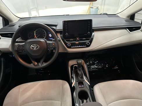 Used 2022 Toyota Corolla LE FWD image 22