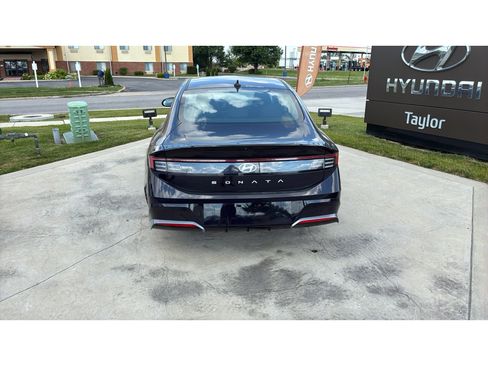 Used 2025 Hyundai Sonata SEL FWD image 4
