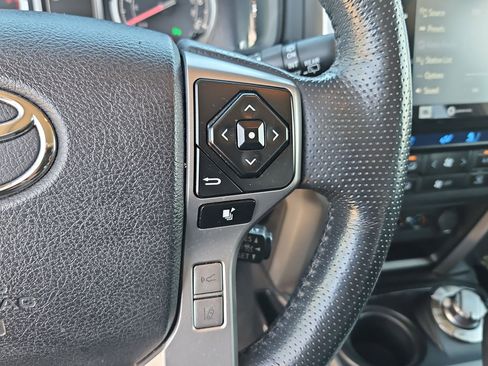 Used 2023 Toyota 4Runner Limited image 19