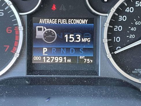 Used 2017 Toyota Tundra Limited image 31