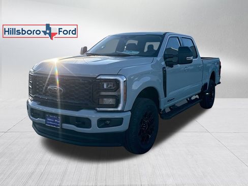 New 2026 Ford F250 XLT w/ XLT Premium Package AWD/4WD image 1