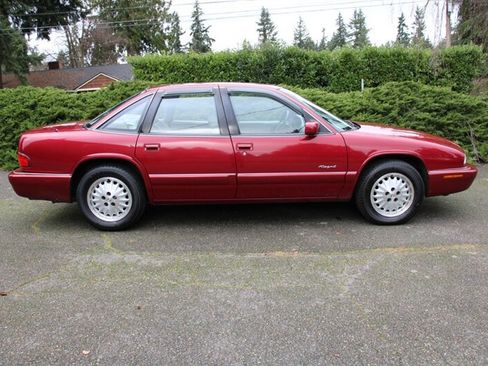 Used 1995 Buick Regal Custom image 11