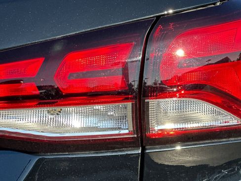 Used 2024 Chevrolet Equinox LS image 47