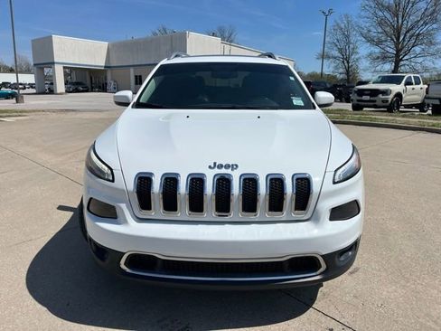Used 2018 Jeep Cherokee Limited image 9