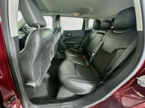 Used 2020 Jeep Compass Latitude FWD image 26