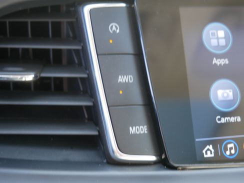 Used 2023 Buick Enclave Avenir w/ Avenir Technology Package AWD/4WD image 30