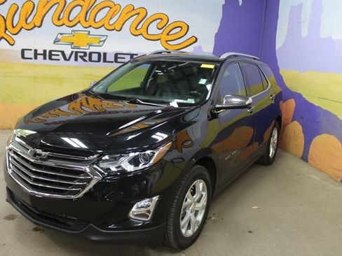 Used 2020 Chevrolet Equinox Premier AWD/4WD image 4