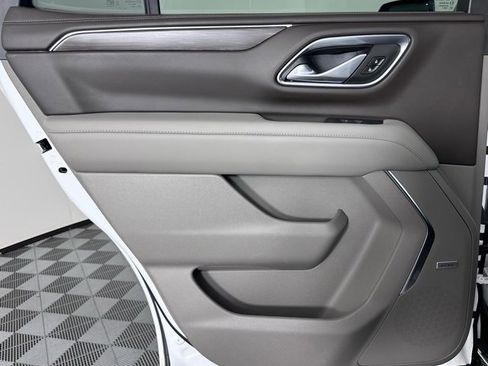 Used 2023 Chevrolet Tahoe Z71 w/ Luxury Package image 22