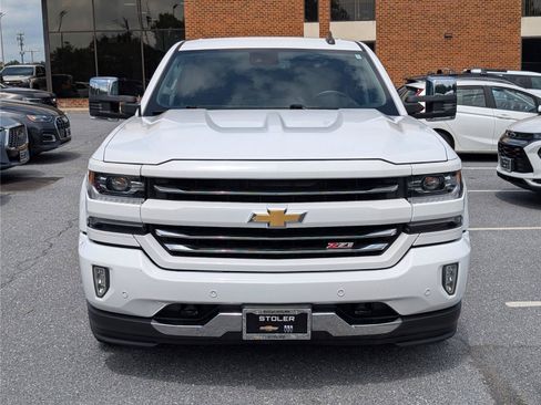Used 2018 Chevrolet Silverado 1500 LTZ Z71 w/ LTZ Plus Package AWD/4WD image 8