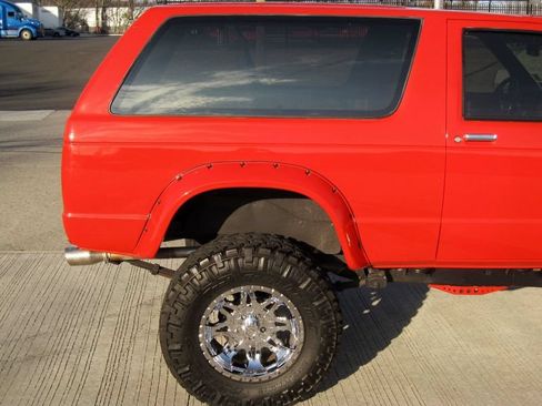 Used 1991 Chevrolet S10 Pickup 4WD 2-Door image 14