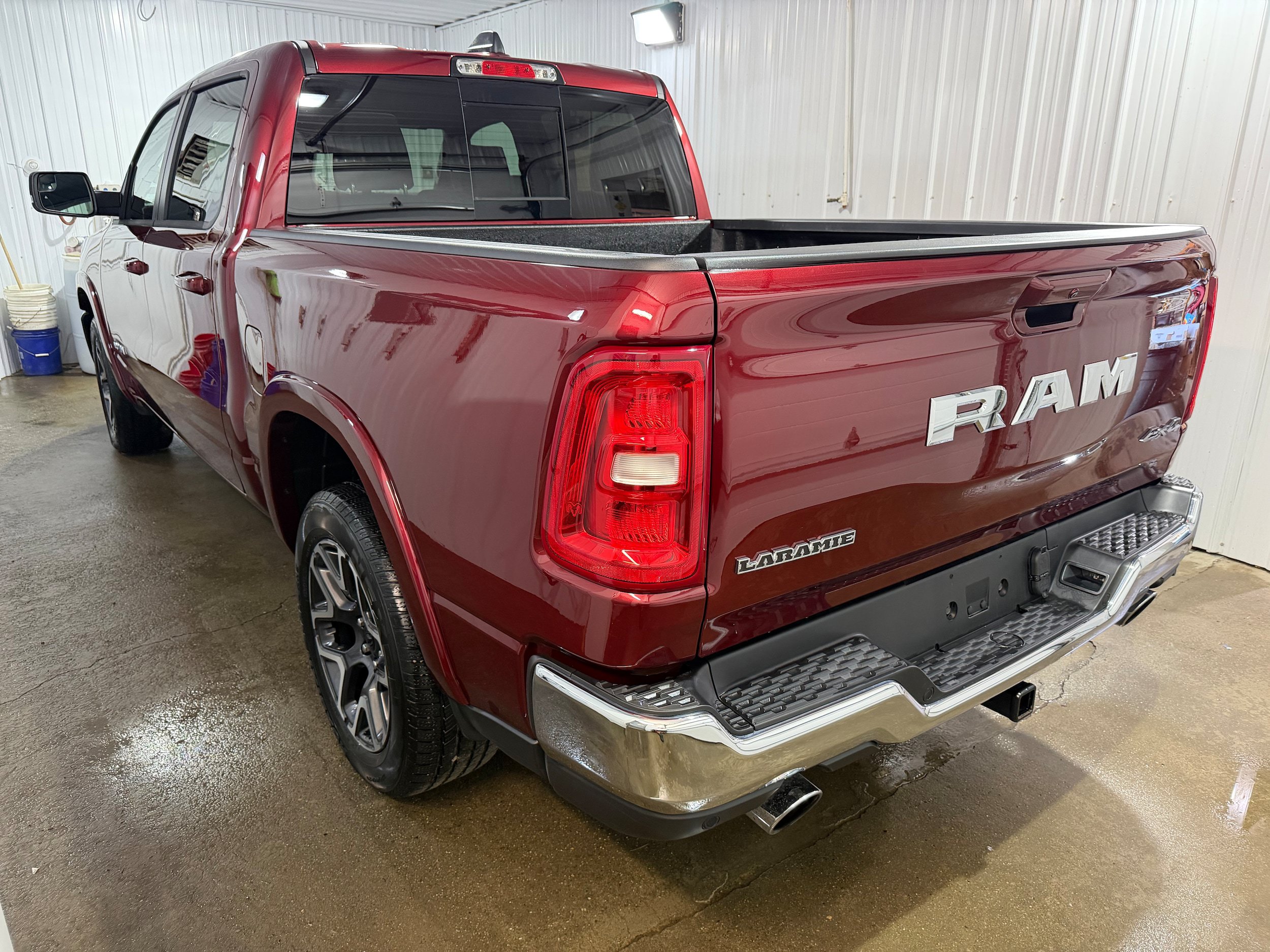 Used 2026 RAM 1500 Laramie AWD/4WD image 5