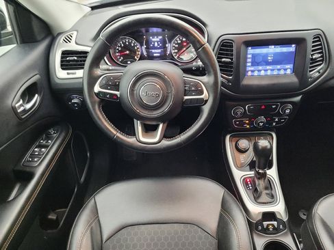 Used 2019 Jeep Compass Latitude AWD/4WD image 22