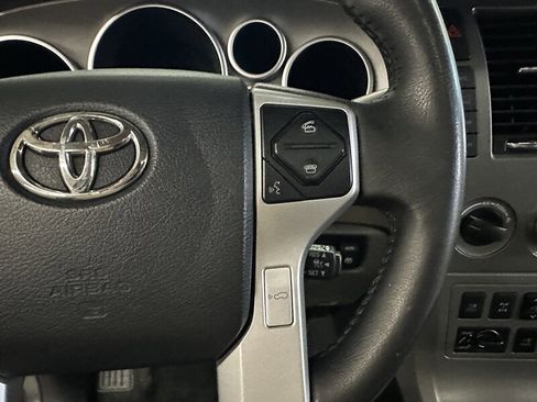 Used 2014 Toyota Sequoia Platinum image 33
