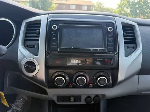 Used 2014 Toyota Tacoma 4x4 Double Cab w/ TRD Sport Package image 13