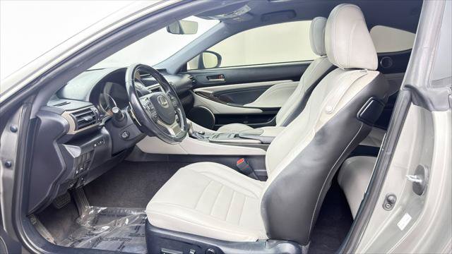 Used 2015 Lexus RC 350 w/ Luxury Package RWD image 12