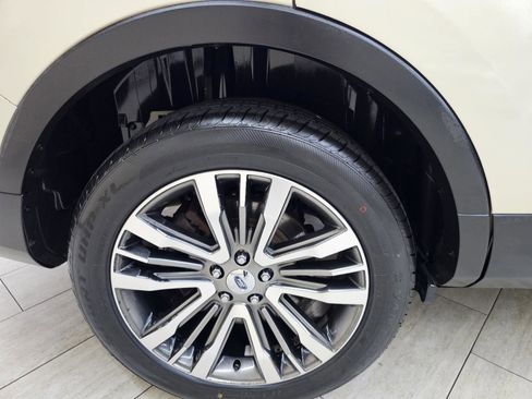 Used 2018 Ford Explorer Platinum AWD/4WD image 44