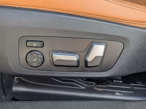 Used 2021 BMW 330e RWD image 13