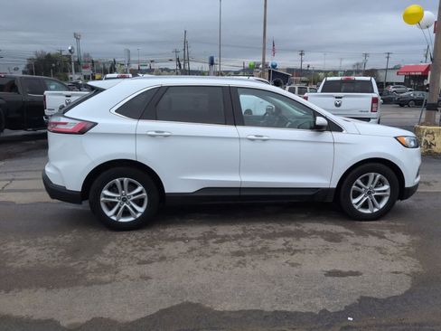 Used 2020 Ford Edge SEL image 9