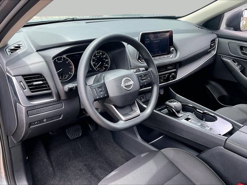 Certified 2025 Nissan Rogue S FWD image 16