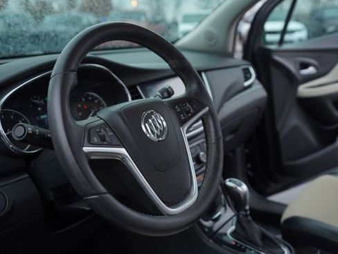 Used 2021 Buick Encore Preferred w/ Safety Package image 27