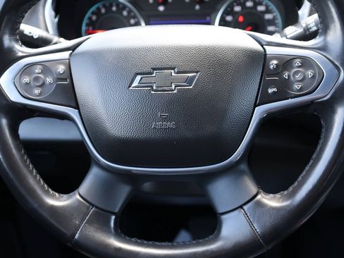 Used 2022 Chevrolet Traverse RS AWD/4WD image 19