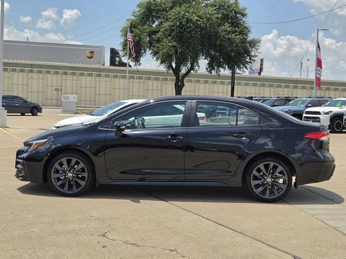 Used 2026 Toyota Corolla SE FWD image 6