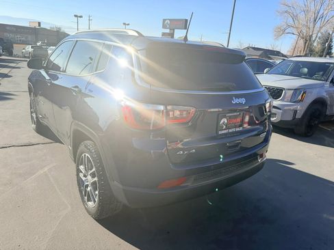 Used 2020 Jeep Compass Latitude image 6