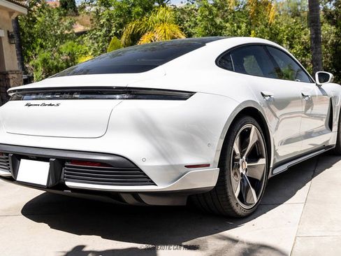 Used 2023 Porsche Taycan RWD image 8