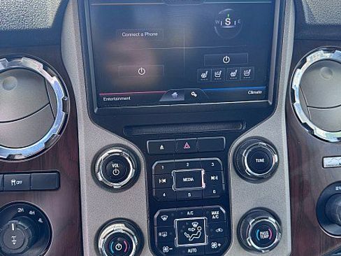 Used 2013 Ford F250 Lariat w/ Chrome Pkg AWD/4WD image 11