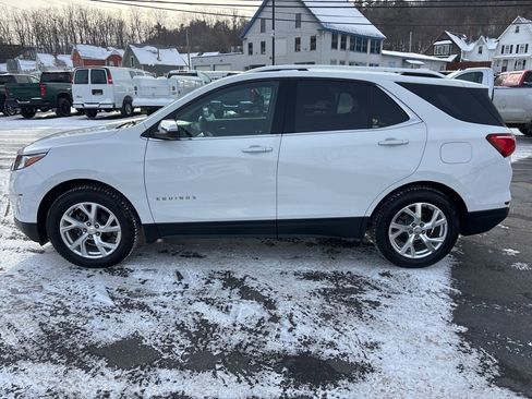 Used 2020 Chevrolet Equinox Premier image 2