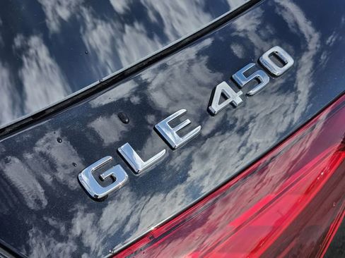 Certified 2025 Mercedes-Benz GLE 450 4MATIC image 11