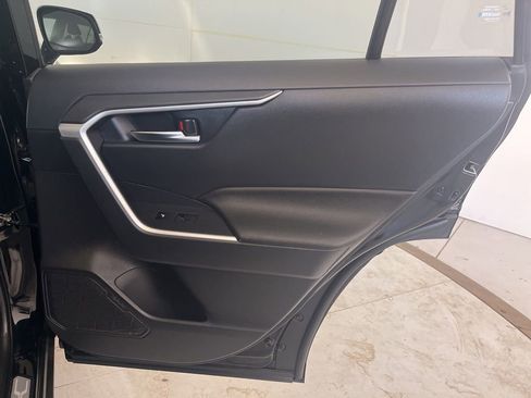 Used 2023 Toyota RAV4 SE w/ Weather & Moonroof Package image 29