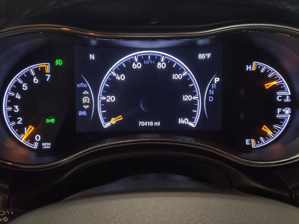 Used 2019 Jeep Grand Cherokee Laredo w/ Laredo X Package AWD/4WD image 23