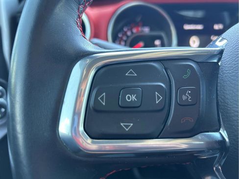 Used 2022 Jeep Wrangler Rubicon AWD/4WD image 13