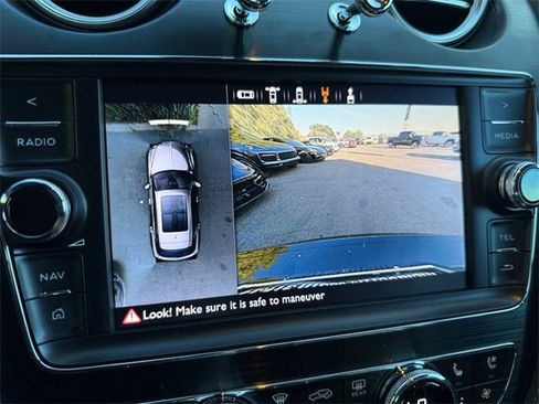 Used 2020 Bentley Bentayga image 20