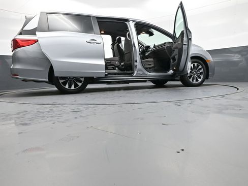 Certified 2023 Honda Odyssey EX-L image 50