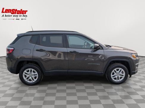 Used 2018 Jeep Compass Sport AWD/4WD image 6