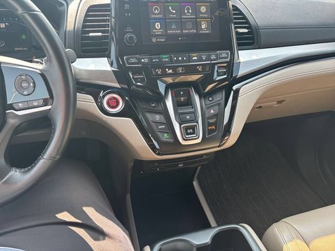 Certified 2023 Honda Odyssey Touring image 19
