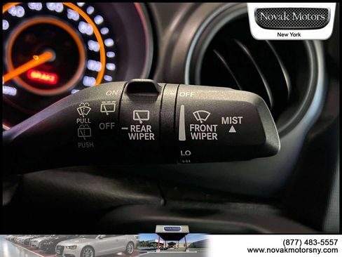 Used 2023 Jeep Wrangler Unlimited Sport AWD/4WD image 23