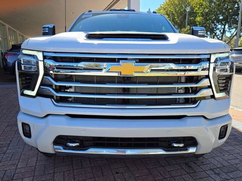 New 2025 Chevrolet Silverado 3500 High Country w/ High Country Premium Package AWD/4WD image 3