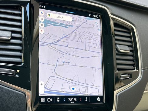 Used 2023 Volvo XC90 B6 Ultimate w/ Lounge Package image 23