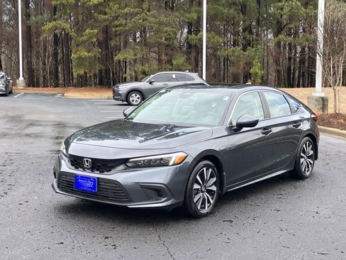 Certified 2024 Honda Civic EX-L image 6