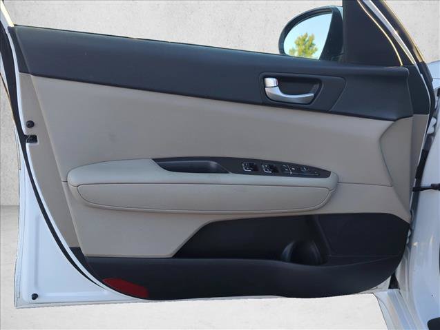 Used 2017 Kia Optima LX FWD image 16